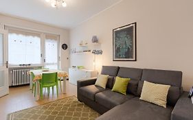Stadio Olimpico Modern Flat